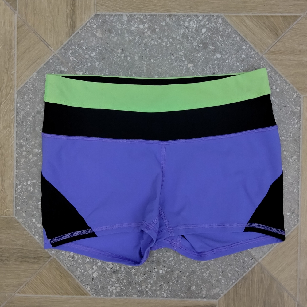 Lululemon Shorts sz S